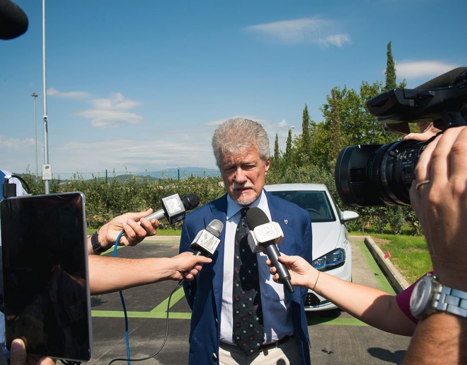 Zero spreco inaugurazione punto ricarica 010